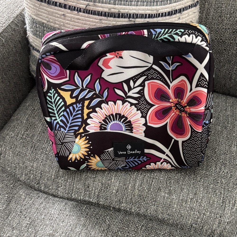 Vera Bradley lunch bag-small